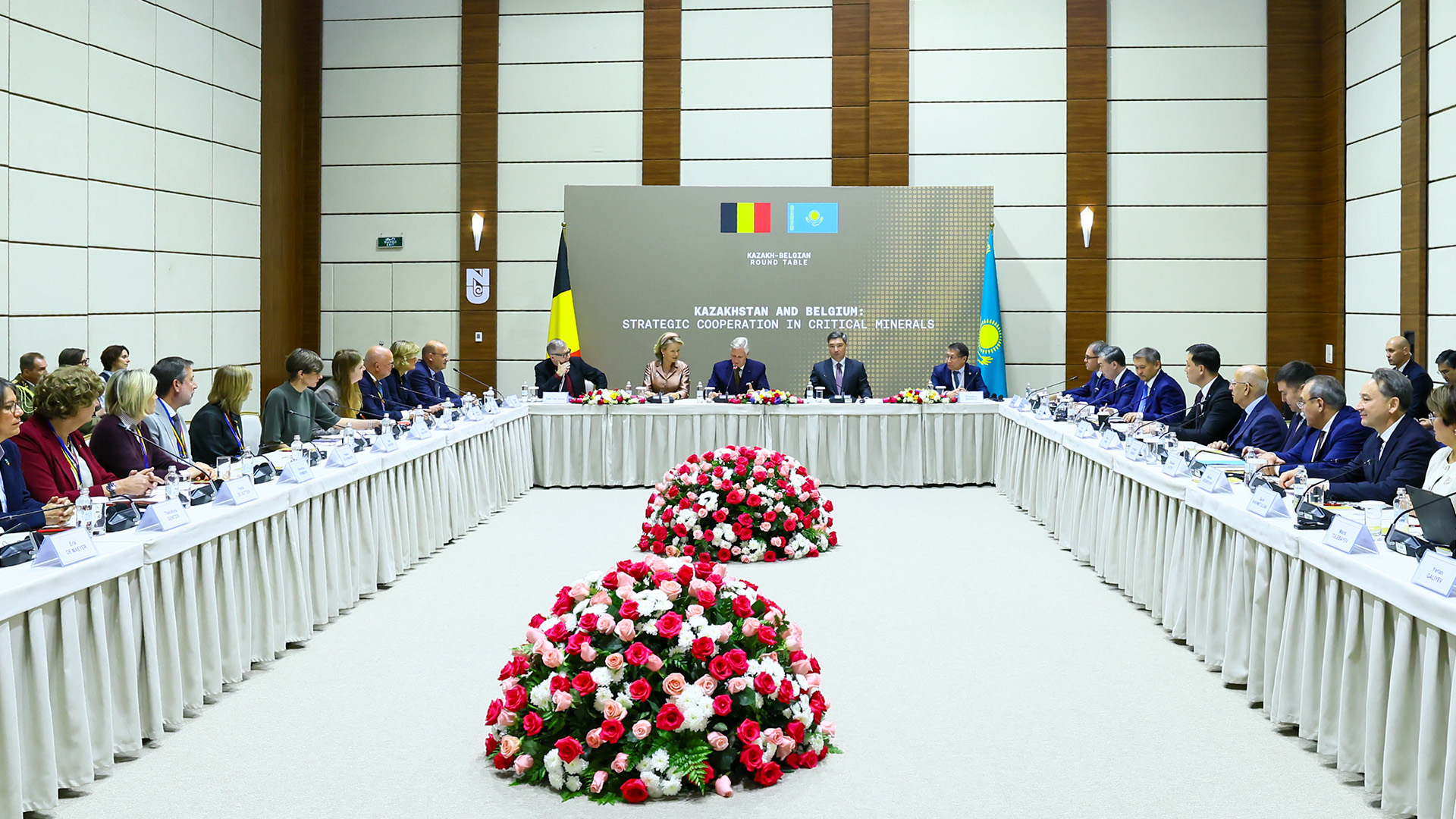 Бельгия Королі мен Патшайымы қазақстандық ғылыми әзірлемелермен танысып, Қазақстан Үкіметімен аса маңызды минералдар саласындағы ынтымақтастық мәселелерін талқылады