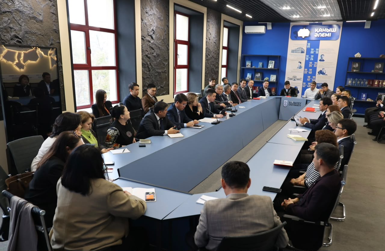 Алматыда ғалымдар мен жоғары оқу орындарының өкілдері Президент Жолдауын талқылады